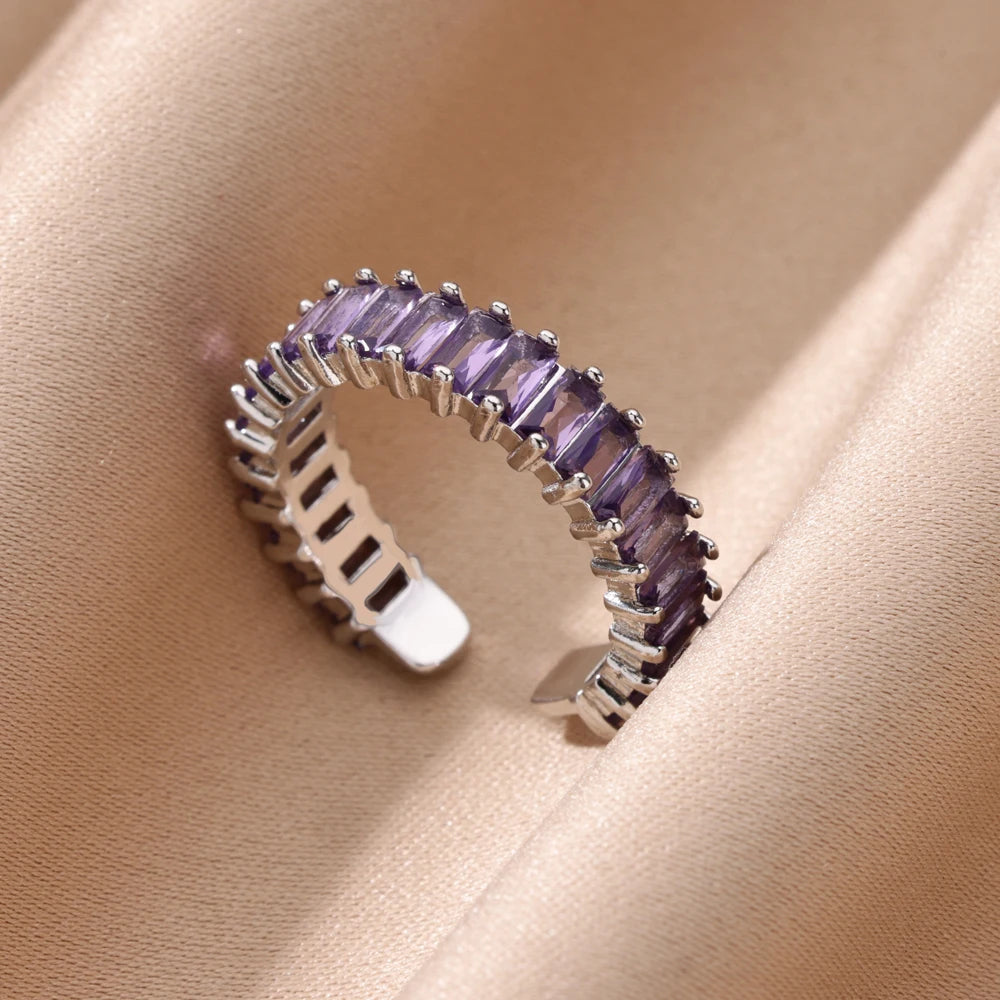 Elegant women's gold-plated ring with zircon - a perfect gift for weddings and occasions