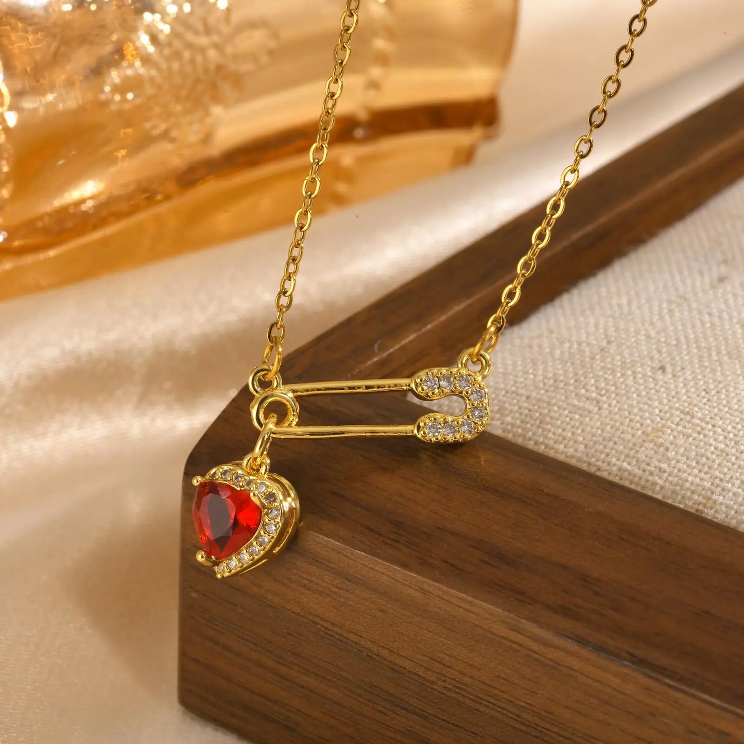 Stainless Steel Jewelry Safety Pin Pendant Necklaces For Women
